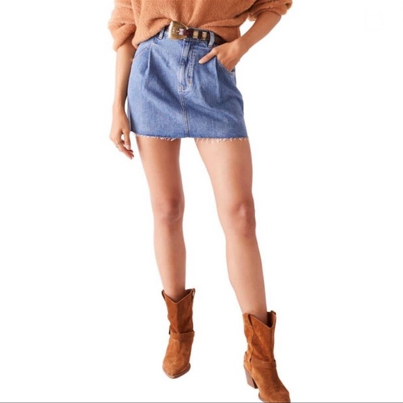 FREE PEOPLE We The Free Denim Pleated Raw Hem Cosmic Flirt Mini Skirt Sz. 27 - Picture 11 of 16